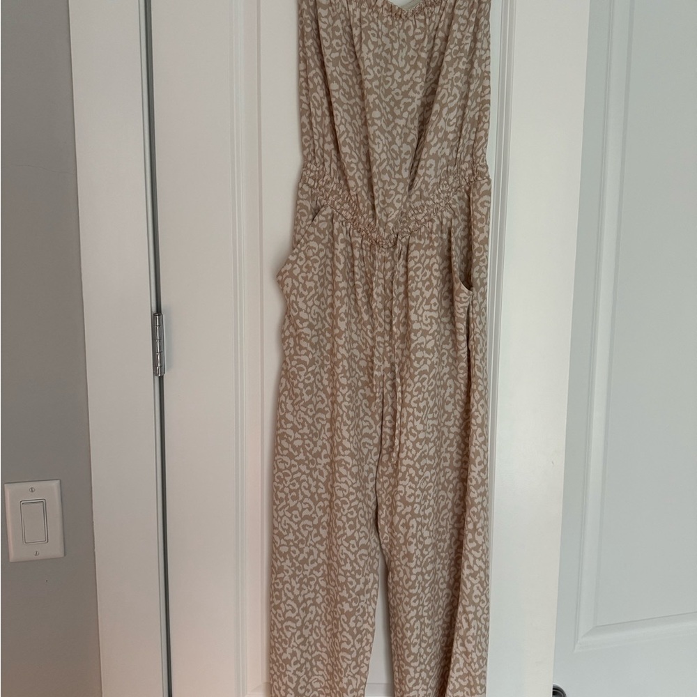 Neutral Printed Sleeveless Jumpsuit